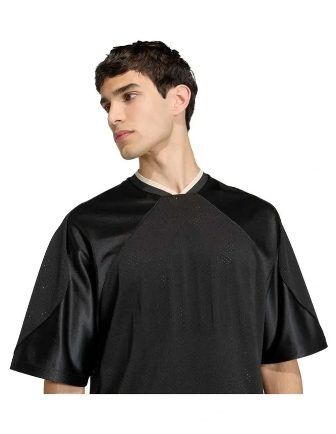 adidas Stadium Graphic Mesh T-shirt in Black