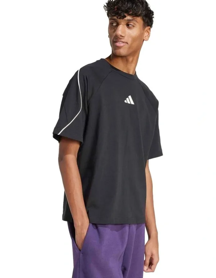 adidas Stadium T-shirt in Black/Off White