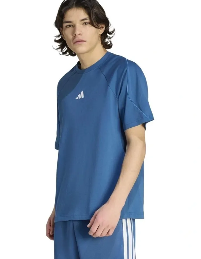 adidas Stadium T-shirt in Blue