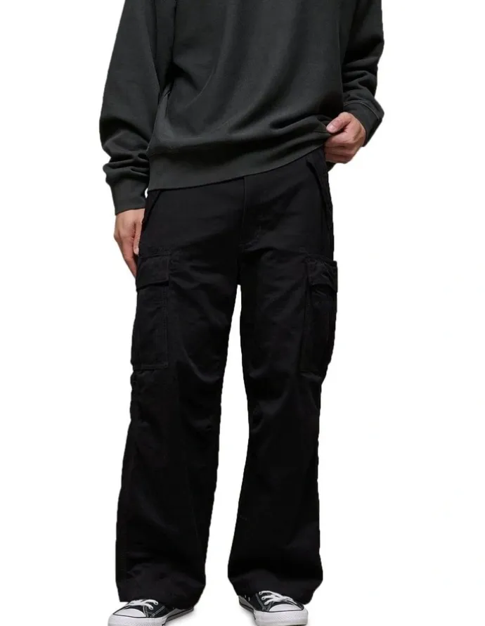 American Eagle Flex Ultra Baggy Cargo Pant in Bold Black