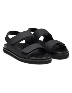 Aquila Bodie Sandals in Black