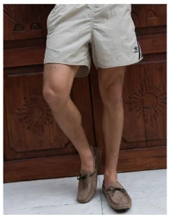 Aquila Cruz Nubuck Driving Shoes in Taupe