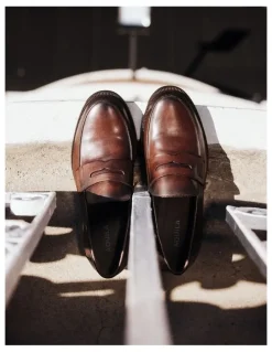 Aquila Dartmouth Leather Loafers in Brown