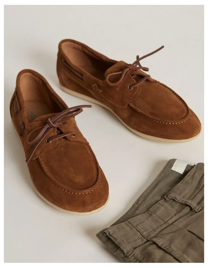 Aquila Keel Suede Boat Shoes in Tan