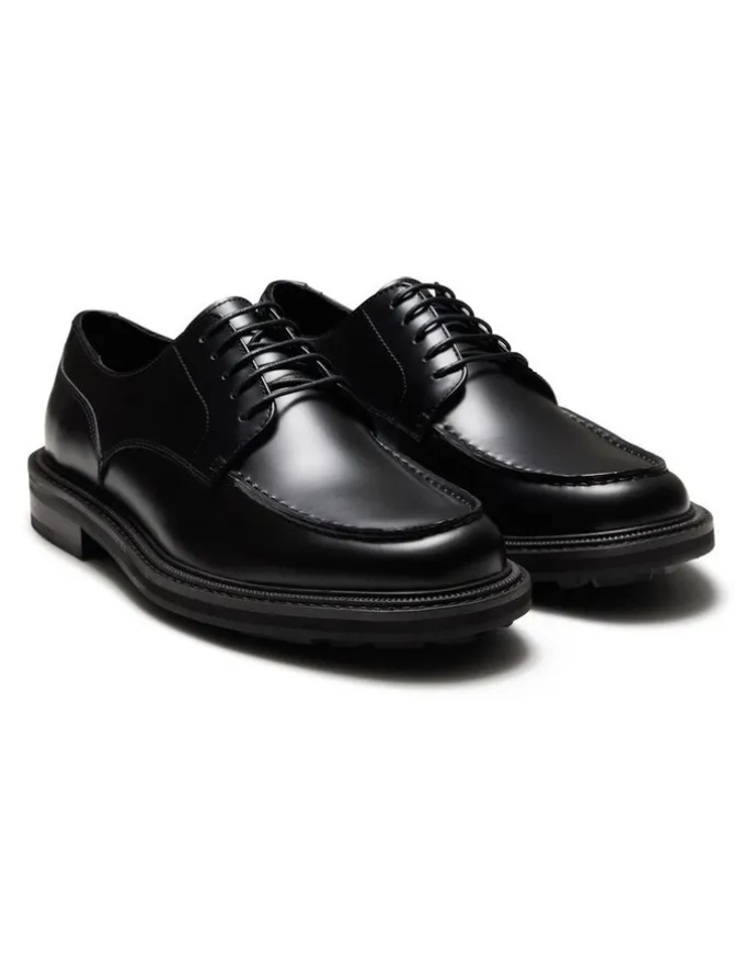 Aquila Mensa Lace Up Shoes in Black