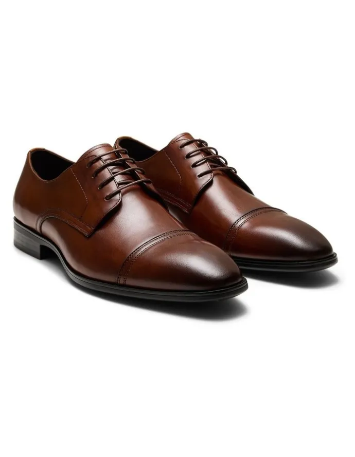 Aquila Stanton Derby Shoes in Tan