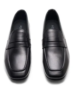 Aquila Vincent Loafers in Black