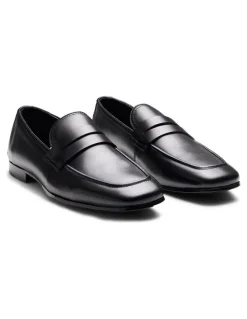 Aquila Vincent Loafers in Black
