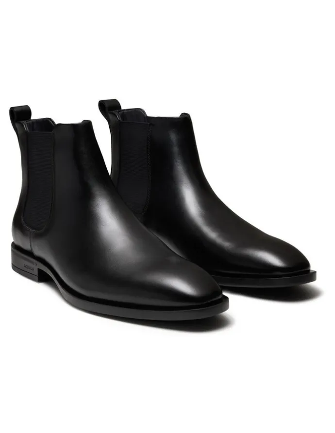 Aquila Callaway Chelsea Boots in Black