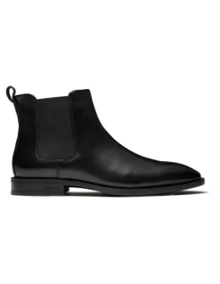 Aquila Callaway Chelsea Boots in Black