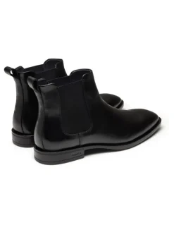 Aquila Callaway Chelsea Boots in Black