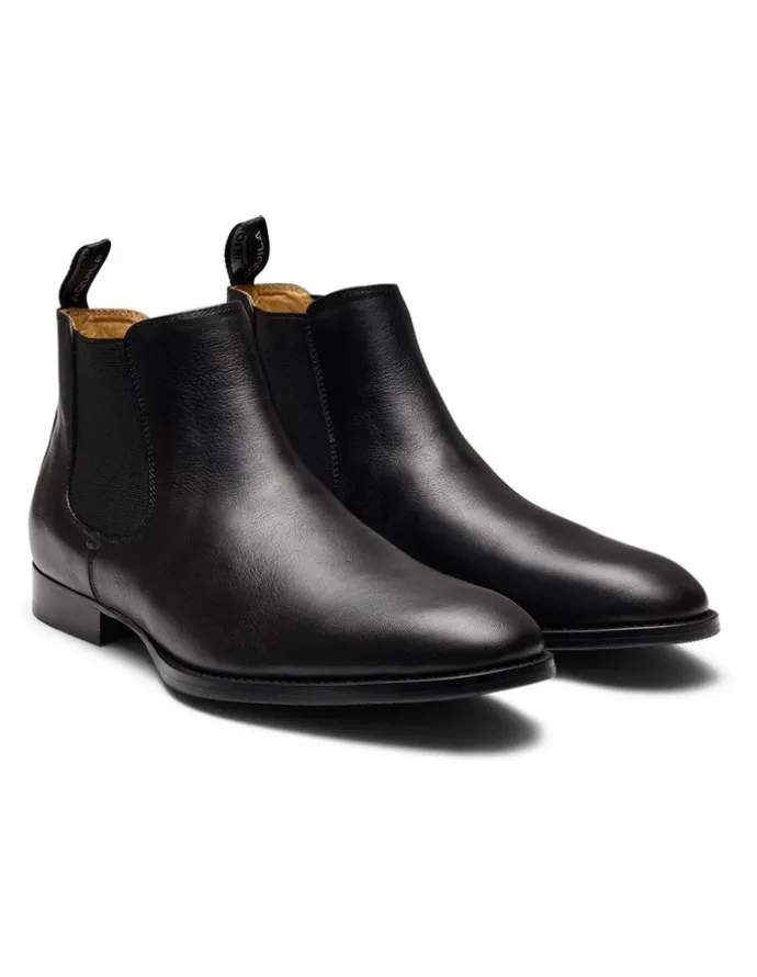 Aquila Dakota Leather Chelsea Boots in Black