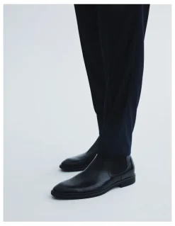 Aquila Fogerty Chelsea Boots in Black