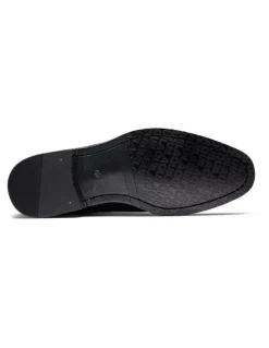 Aquila Fogerty Chelsea Boots in Black