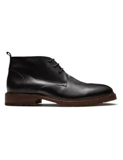 Aquila Lex Chukka Boots in Black