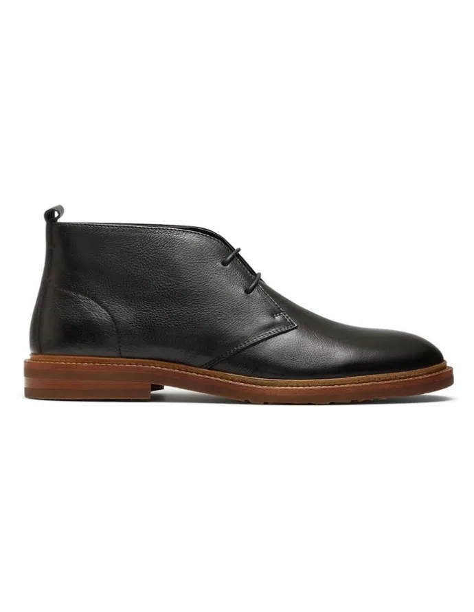 Aquila Ollie Leather Chukka Boots in Black
