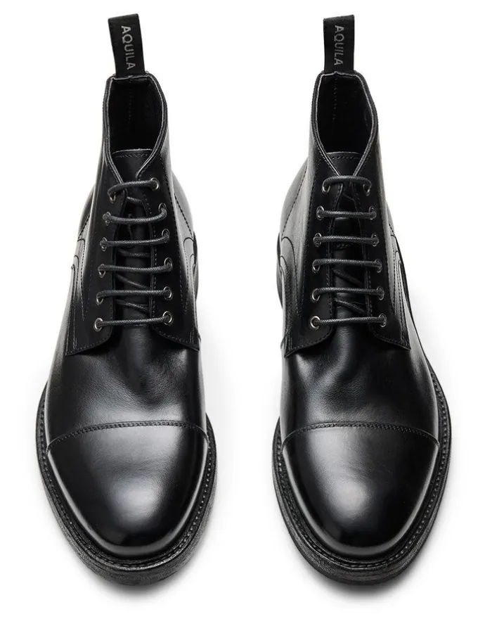 Aquila Redding Lace-Up Boots in Black