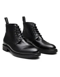 Aquila Redding Lace-Up Boots in Black