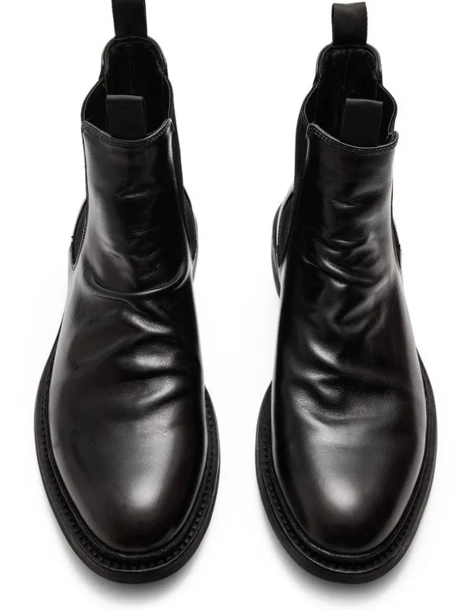 Aquila Vedder Chelsea Boots in Black