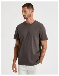 Basque Crew Neck T-Shirt in Brown
