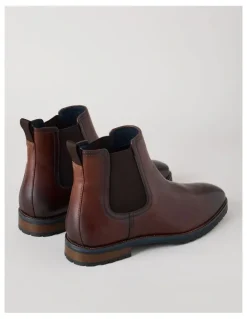 Basque Harvey Leather Chelsea Boot in Cognac