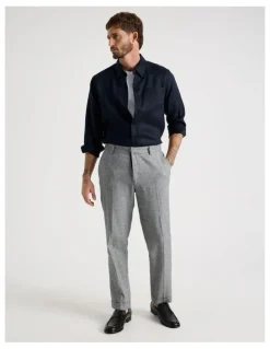 Basque Long Sleeve Linen Shirt in Navy