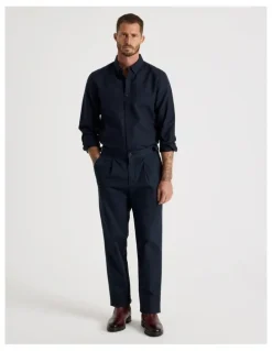 Basque Long Sleeve Oxford Shirt in Navy