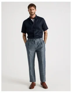 Basque Short Sleeve Linen Shirt in Navy