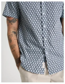 Basque Short Sleeve Shirt in Blue Geometric Print