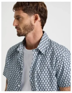 Basque Short Sleeve Shirt in Blue Geometric Print