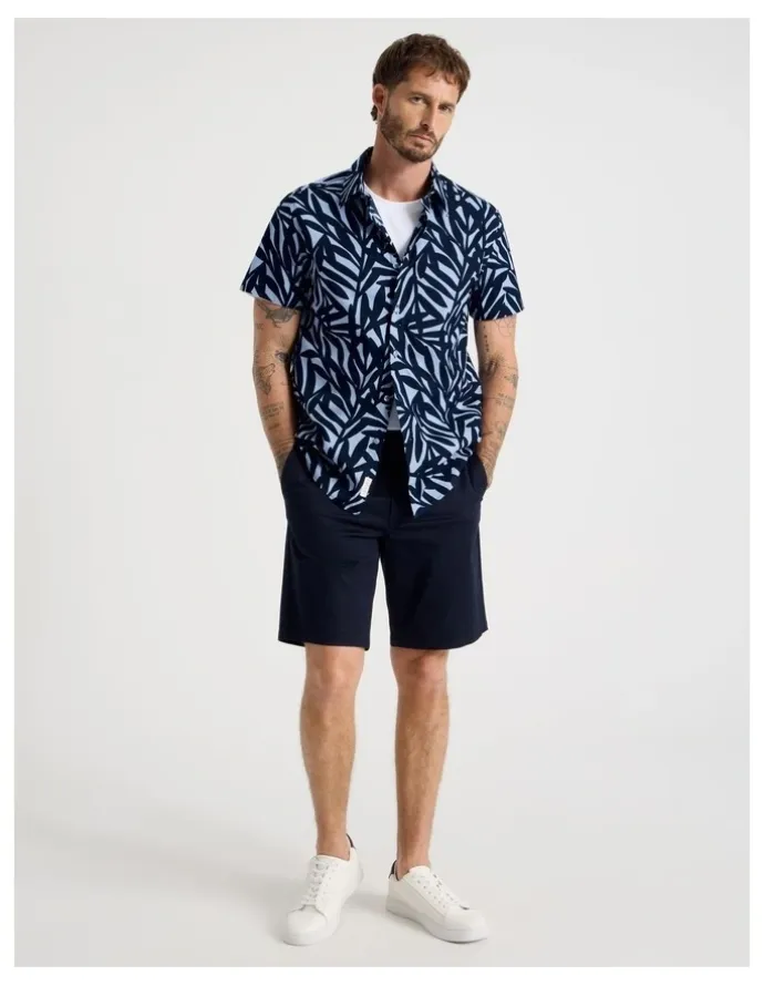 Basque Short Sleeve Shirt in Navy Leaf Print
