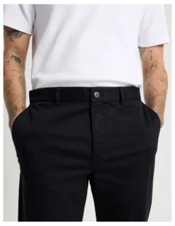 Basque Straight Leg Chino Pant in Black