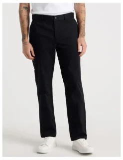 Basque Straight Leg Chino Pant in Black