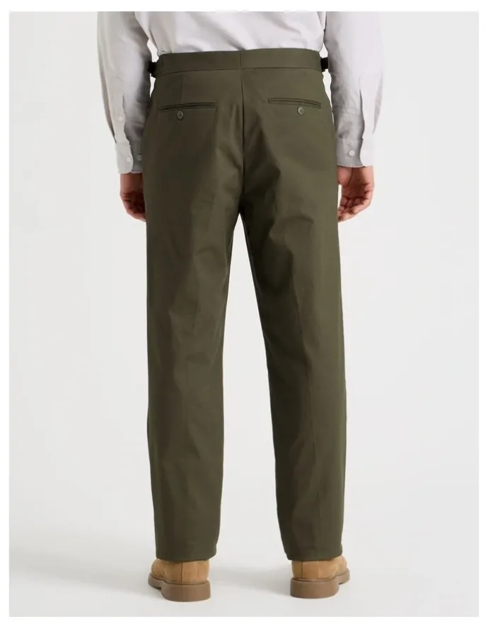 Basque Tailored Textured Trousers in Olive