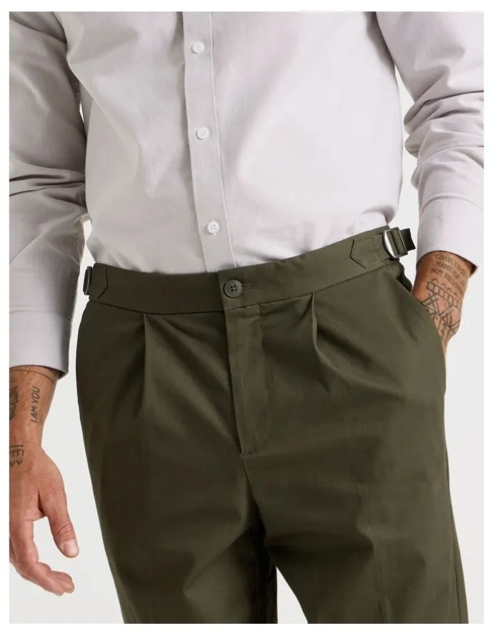 Basque Tailored Textured Trousers in Olive