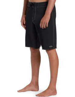 Billabong Core Lord Pro Boardshorts in Black