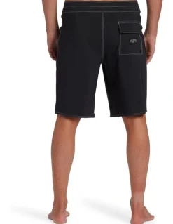 Billabong Core Lord Pro Boardshorts in Black