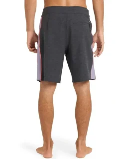 BILLABONG Dbah Pro Boardshorts 19 in Black Vintage