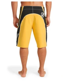 Billabong Fluid 2K Pro 21 Inch Boardshorts in Sun
