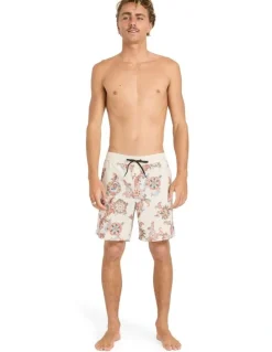 BILLABONG Good Times Layback Boardshorts 16 in Oatmeal