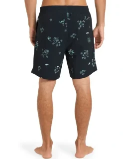 BILLABONG Good Times Layback Boardshorts 16 in Black