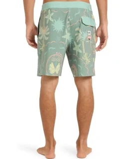 BILLABONG Good Times Lo Tide Boardshorts 17.5 in Moss Green