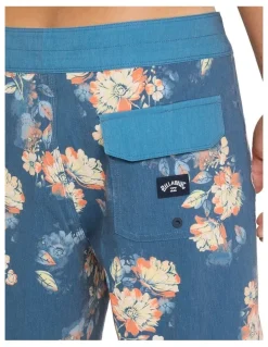 BILLABONG Good Times Pro Performance Boardshorts 17.5 in Dark Denim