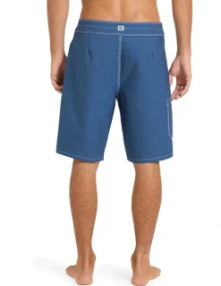 BILLABONG Piped Pro Performance Boardshorts 20 in Dark Denim