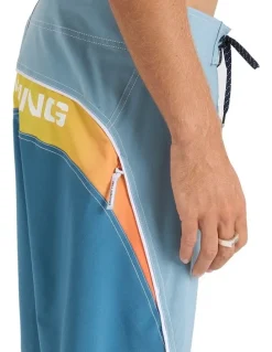 BILLABONG Straddie Pro Performance Boardshorts 20 in Blue Fog