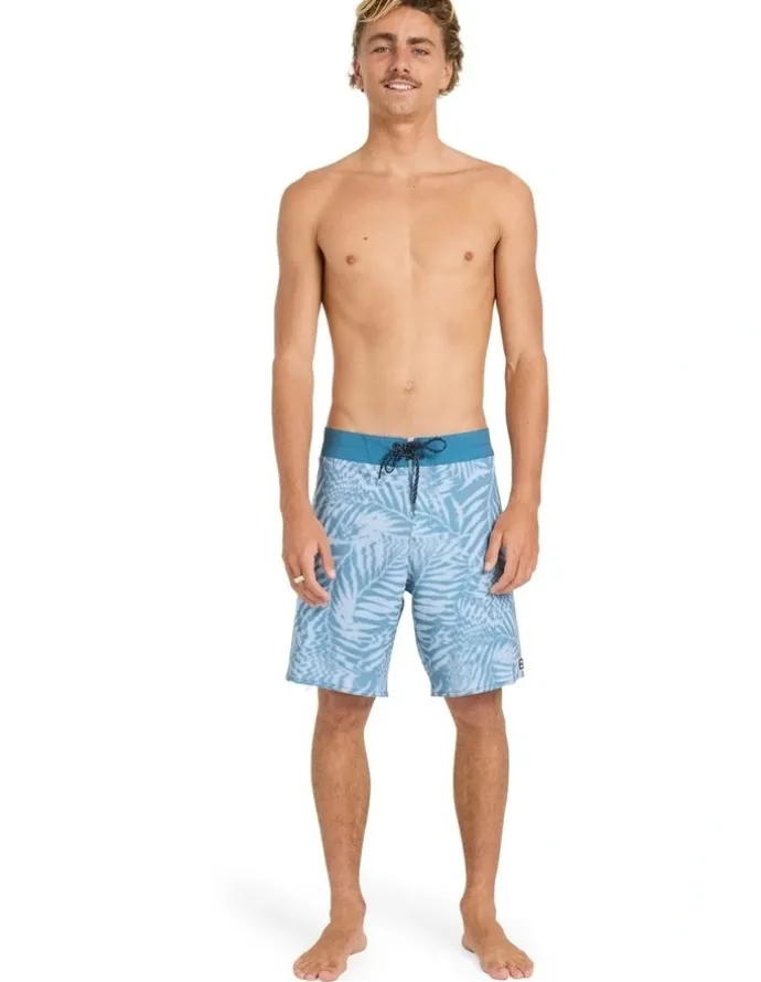BILLABONG Sundays Airlite Performance Boardshorts 18.5 in Dark Denim