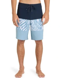 BILLABONG Tribong Performance Boardshorts 18.5 in Blue Fog