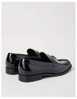 Blaq Logan Crinkle Toe Loafer in Black