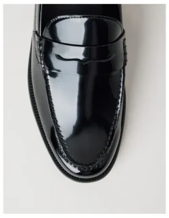 Blaq Logan Crinkle Toe Loafer in Black
