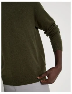 Blaq Crew Neck Knit in Green